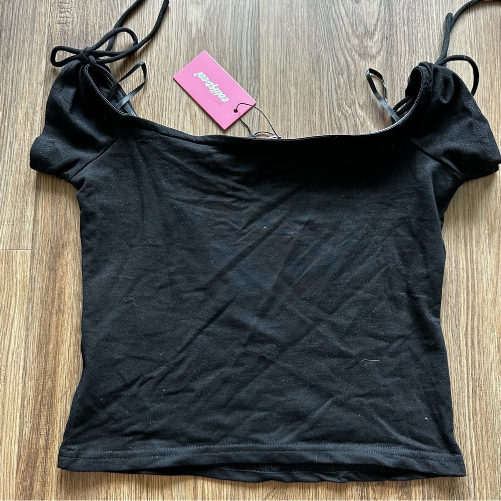 Edikted Women’s Jess Off Shoulder Top Black Medium Tie Sleeve Stretch Y2K NEW - Picture 5 of 9